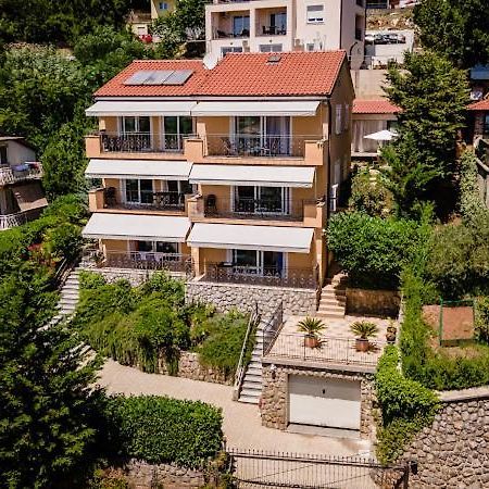 Apartments Villa Slavica Ičići 外观 照片