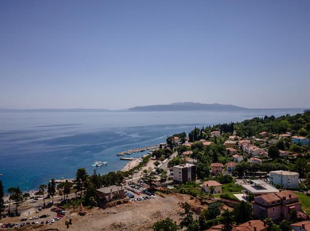 Apartments Villa Slavica Ičići 外观 照片