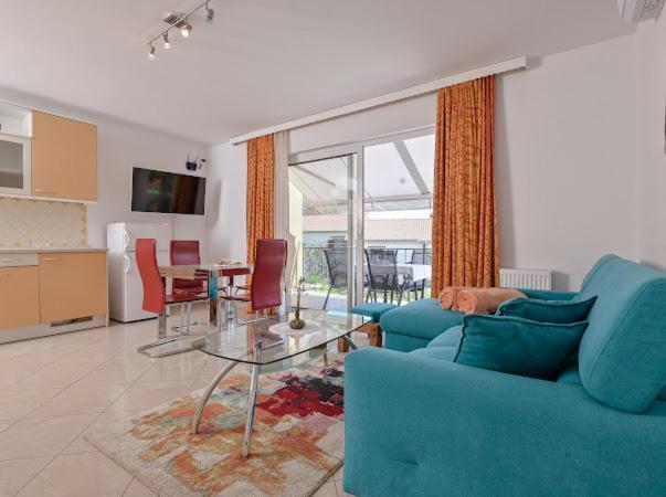 Apartments Villa Slavica Ičići 外观 照片