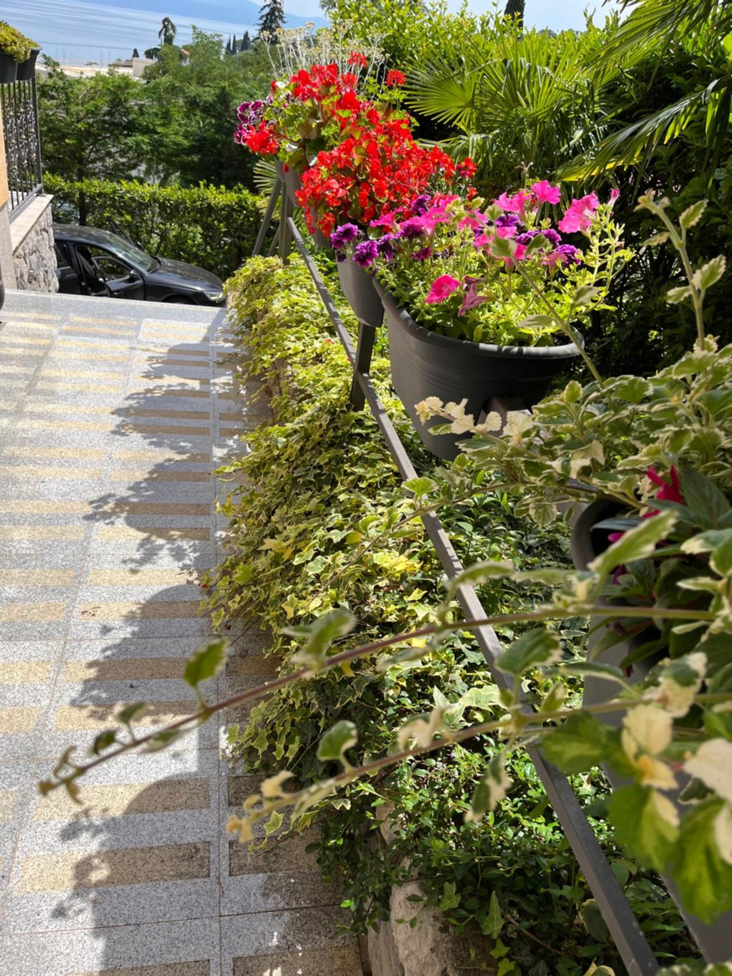 Apartments Villa Slavica Ičići 外观 照片
