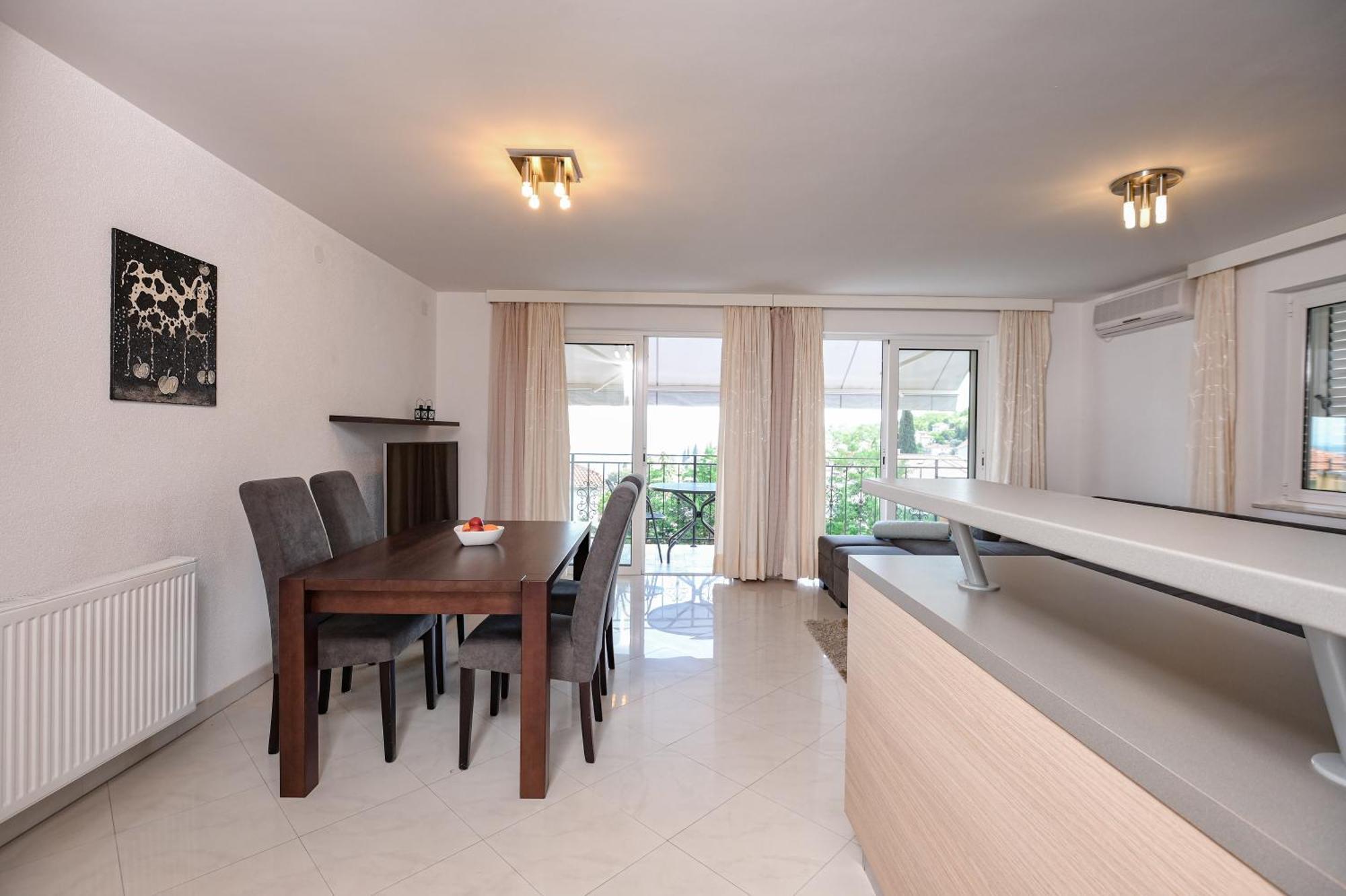 Apartments Villa Slavica Ičići 外观 照片